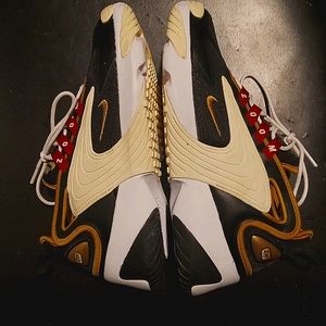 Nike Zoom 2k